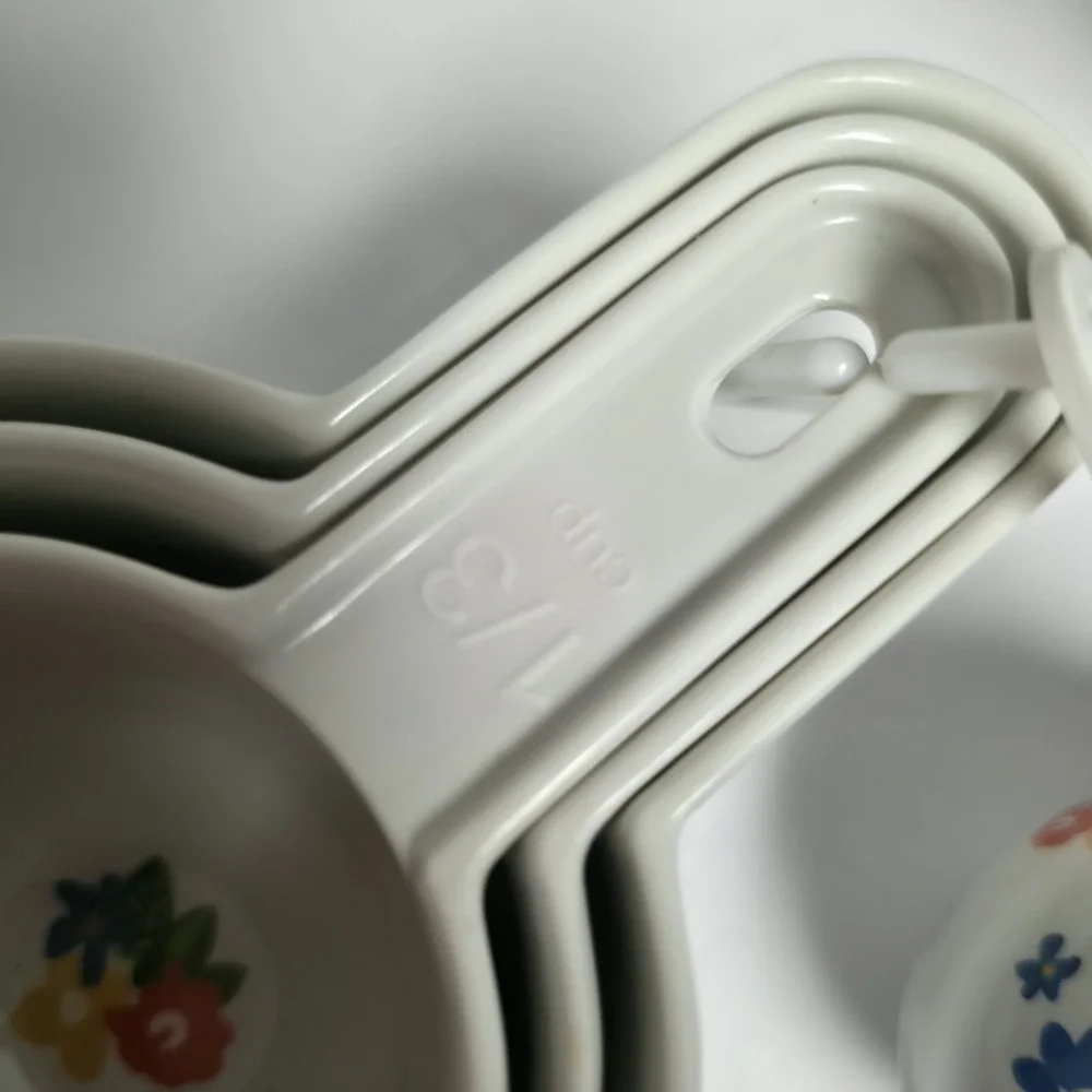 The Pioneer Woman Dazzling Dahlias Melamine Measuring Cups & 2 Cup Bowl Set